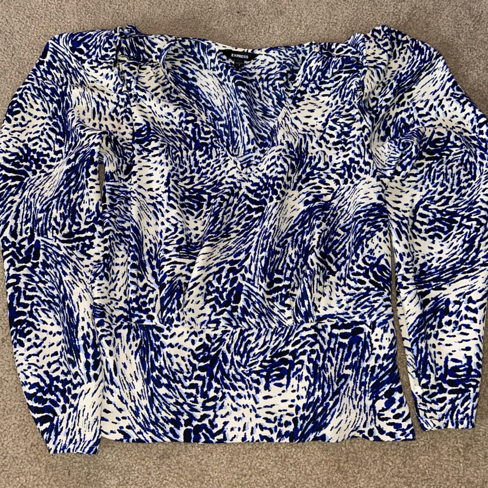Express Blue Pattern Long Ruffle Sleeve Deep V Shirt Size Small